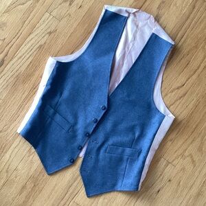 Reversable Men’s Button-Up Vest